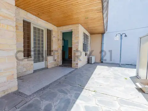 ESPAÑA 1600, Piso 1