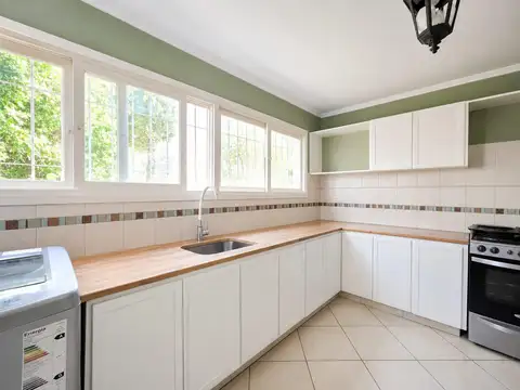 Alquiler Casa 24 meses 4 ambientes, Barrio Caisamar