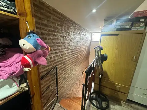 Depto Tipo Casa en Venta 8 años