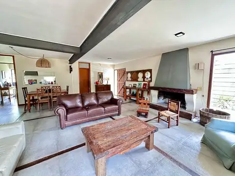 Espectacular casa en San Félix, ACEPTA PERMUTA