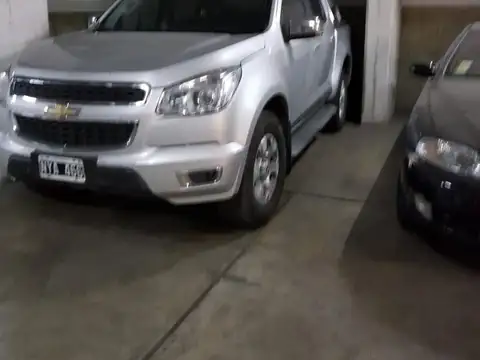 Avenida Hipólito Yrigoyen e/ San José y Santiago del Estero