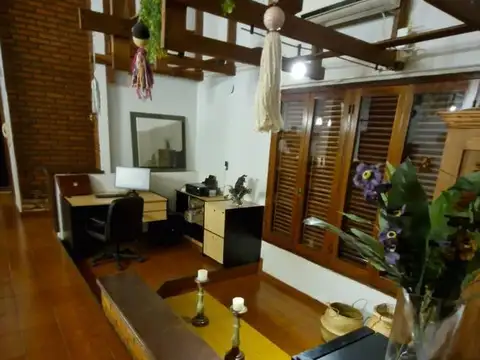 CF1359 - AMPLIA PROPIEDAD EN ESQUINA CON CASA + DÚPLEX - AV. LAVALLE Y CMTE. ANDRESITO