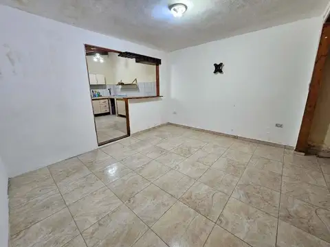 Casa 4 ambientes venta ituzaingo cochera terraza