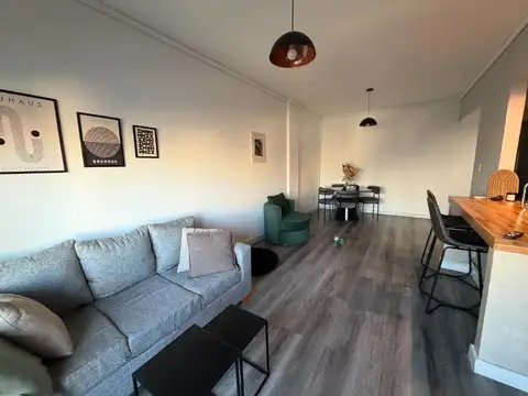 Departamento tres ambientes en Alquiler