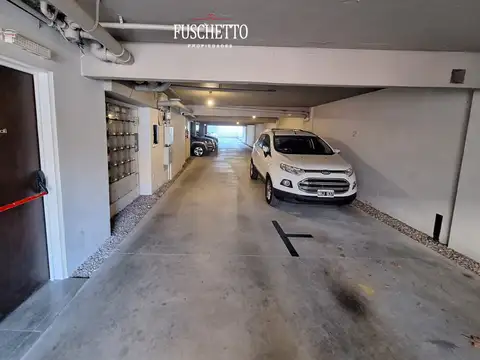 Saavedra (Paraoissien 3951). Cochera cubierta fija. 12.5m2