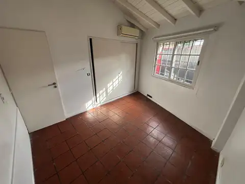 Casa en venta - 3 Dormitorios 2 Baños - San Isidro