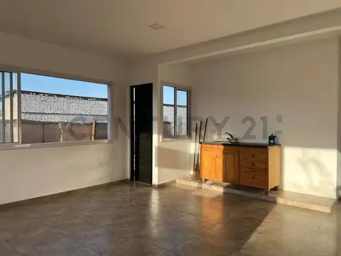 Godofredo Paladini 1800, Piso 0