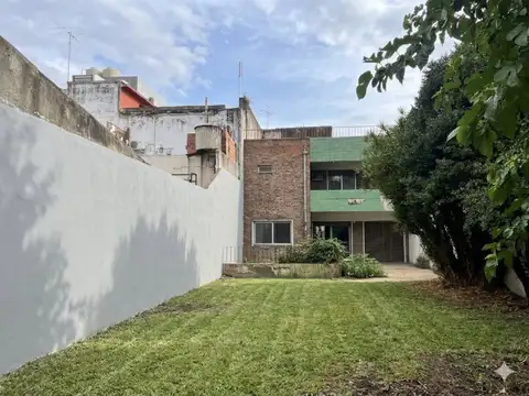 Joaquín V. González 2600 , Piso 0