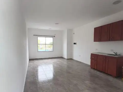 MONOAMBIENTE 30M2 - CÉNTRICO POR CALLE JUJUY