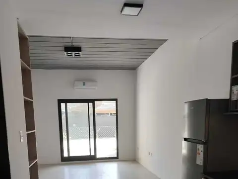 Departamento en Alquiler en La Lonja, USD 400