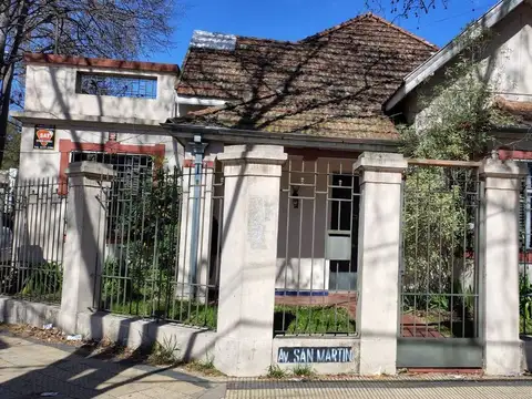 Casa 5 ambientes con 1 baño