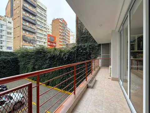 Semipiso en Las Cañitas | 2 ambientes | Balcón corrido | Toilette