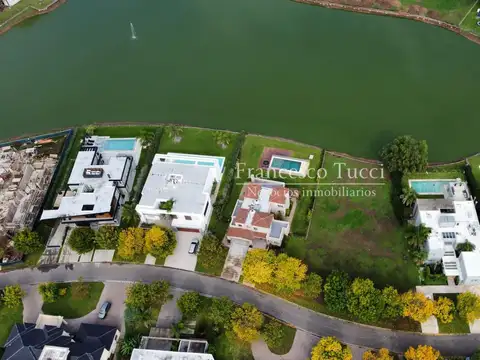 Terreno en Venta de 1100,0 m2