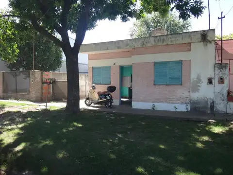 Casa de 2 dormitorios en zona industrial