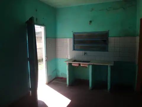 Casa de 2 dormitorios en zona industrial