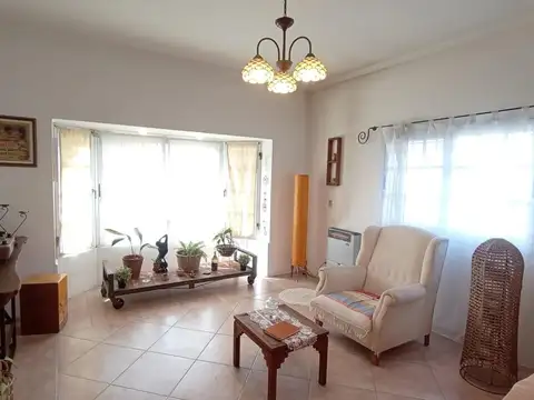 Casa en Venta en Don Torcuato, USD 240.000