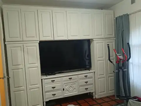 Depto Tipo Casa 6 ambientes con 1 baño