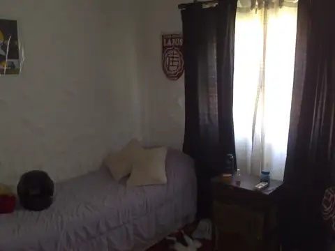 Depto Tipo Casa en Alquiler con 1 cocheras