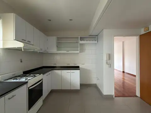 Departamento en Alquiler en Parque Chacabuco, $ 1.750.000