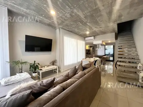 Duplex en Alquiler en Canning