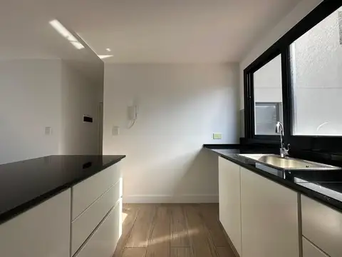 Departamento en Alquiler con 1 cochera