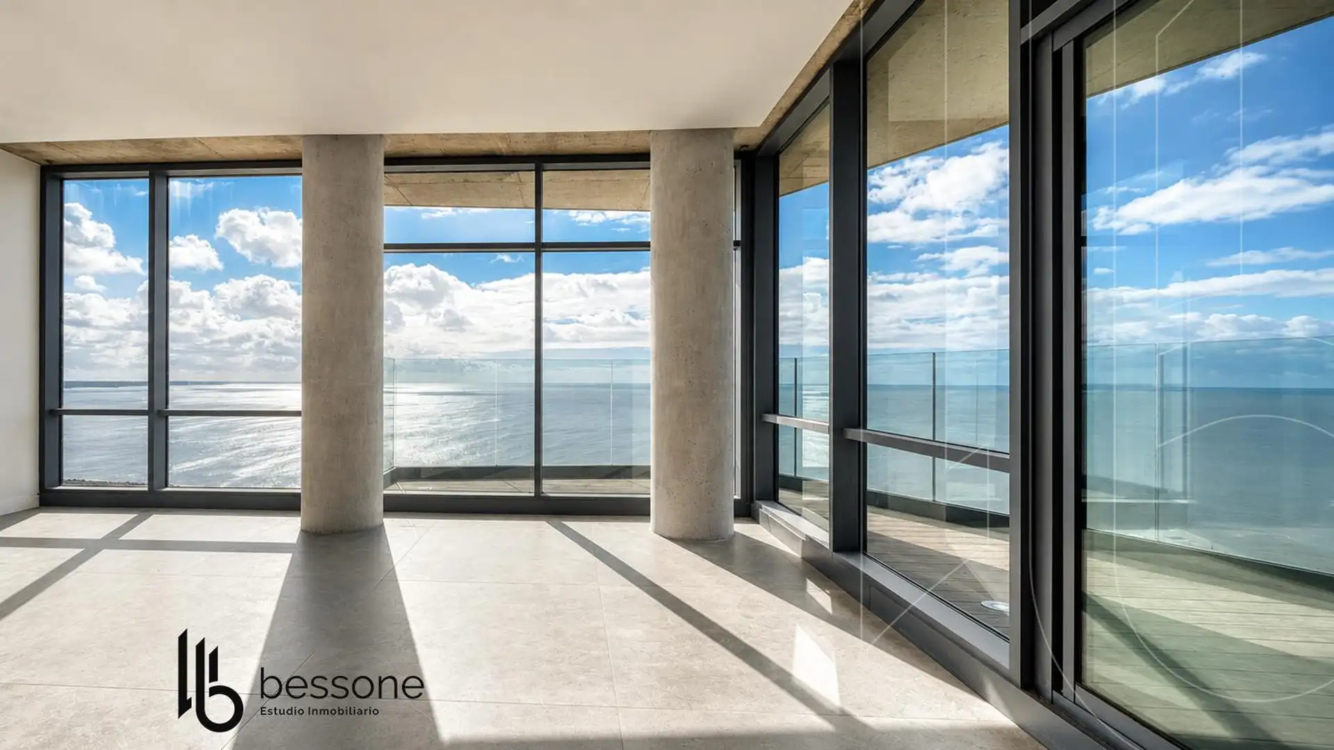 Depto 3 amb, 136m² con balcón aterrazado y piscina — Varese