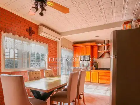 Casa en venta 5 ambientes en Ramos Mejía