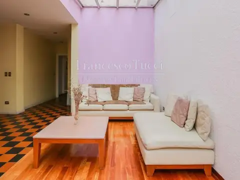 Casa 5 ambientes con 4 baños