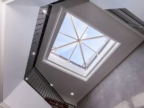 Casa 6 ambientes con 4 baños