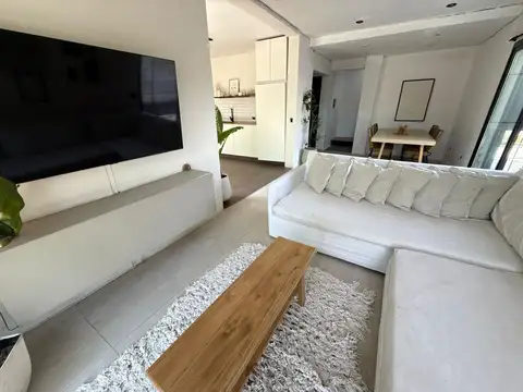 VENTA CASA 4 AMB CON PARQUE FRANCISCO ALVAREZ