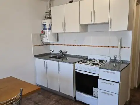 Departamento en Alquiler en Echesortu, $ 380.000