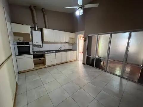 ALQUIER EN ZONA RESIDENCIAL DE LAS HERAS