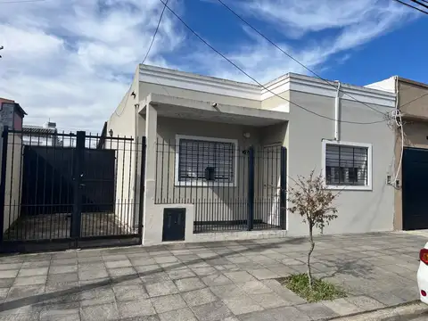 Casa americana desarrollada en una sola planta, Padua sur  