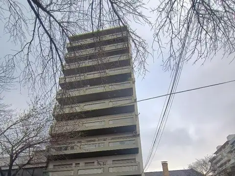 Dpto 2 dormitorios, Balcon al frente, Cochera, Olmedo