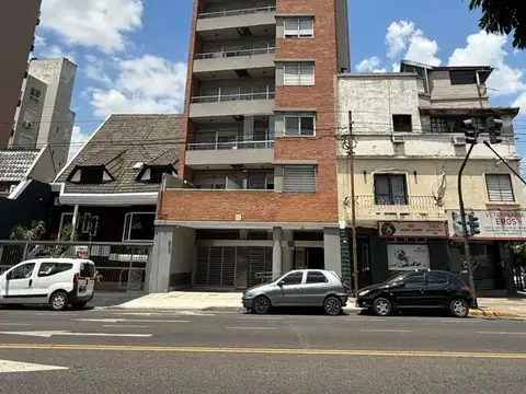 Av. Pavón 3800, Piso 1