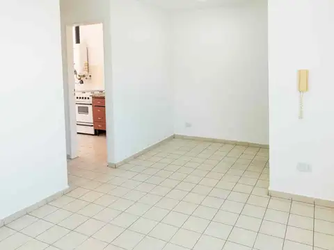 Depto Tipo Casa en Alquiler 55 años