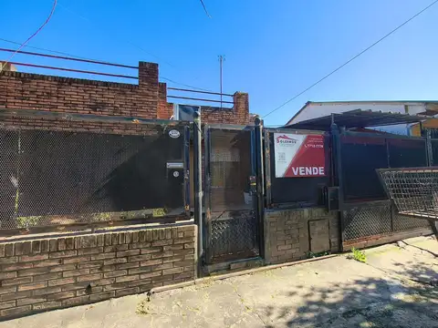 Casa en venta 4 ambientes. APTO CRÉDITO
