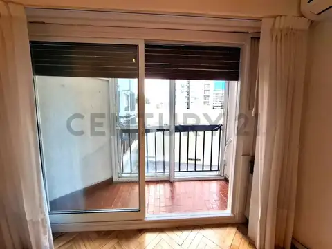 Av. libertador 2400, Piso 2