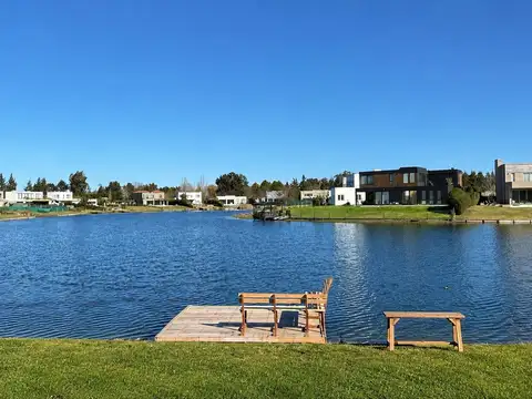 Casa en Venta en San Matias, USD 468.000