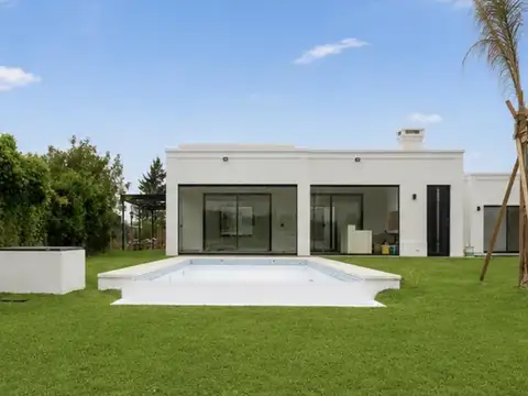 Casa en Venta al Oeste
