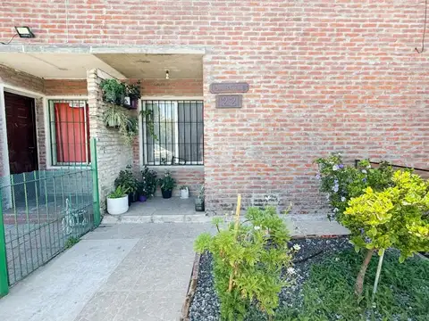 VENTA APARTAMENTO DÚPLEX COOPERATIVA DOS DORMITORIOS JARDIN FONDO PUNTA RIELES