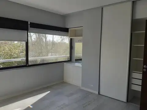 Departamento en Alquiler con 1 cocheras