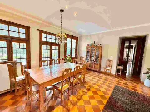 Casa 5 ambientes con 3 baños