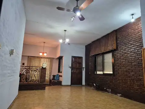 venta de casa 4 amb con cochera  apto credito