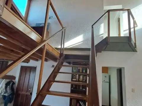 CASA EN BARRIO SUR. CON QUINCHO Y PATIO