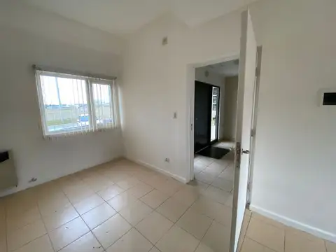 Lima 900, Piso P.B.