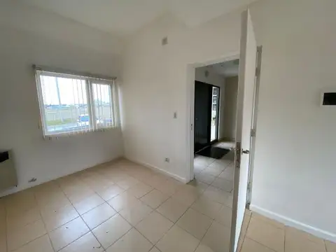 Lima 900, Piso P.B.