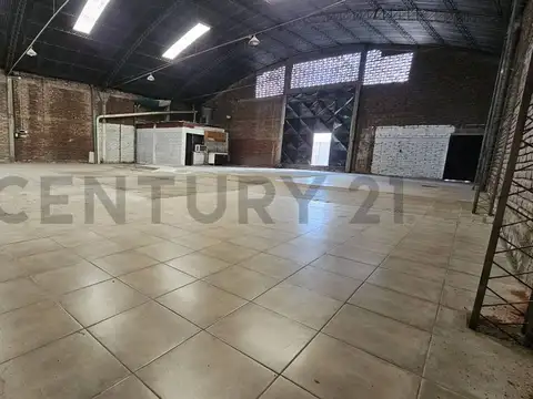 Húsares 2037 , Piso 0
