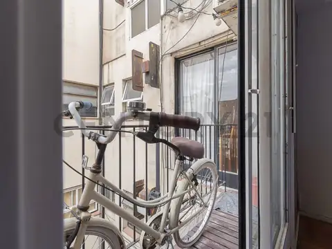 VENTA DEPTO 2 AMBIENTES CON BALCON EN CABALLITO