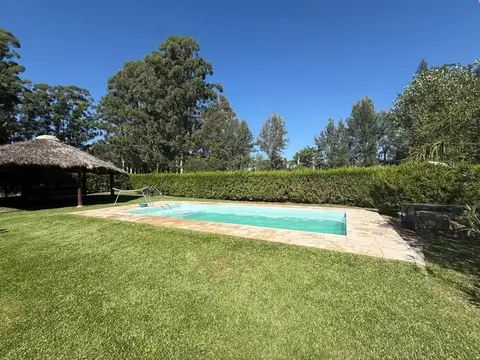Venta de hermosa  quinta de 1/2 ha con pileta y arbolada